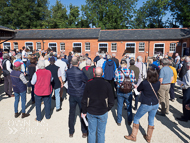 EL180921-24 - Emma Lavelle Stable Visit